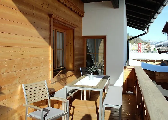 Apartment & Tiroler Bua *