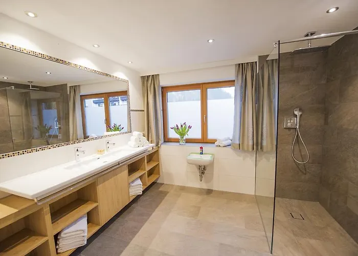 Apartment & Tiroler Bua