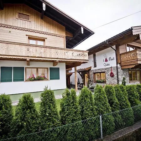 Διαμέρισμα & Tiroler Bua *