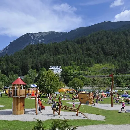 & Tiroler Bua Διαμέρισμα *